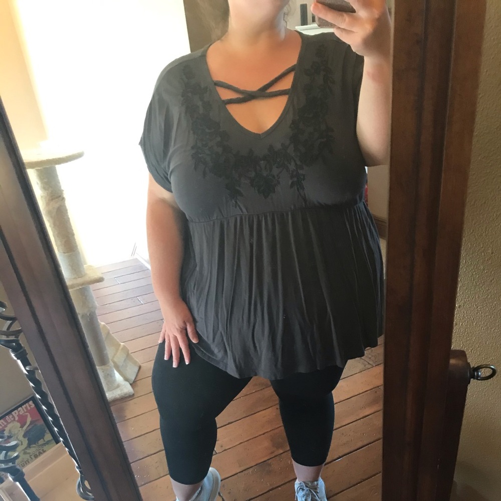 Gray criss cross blouse